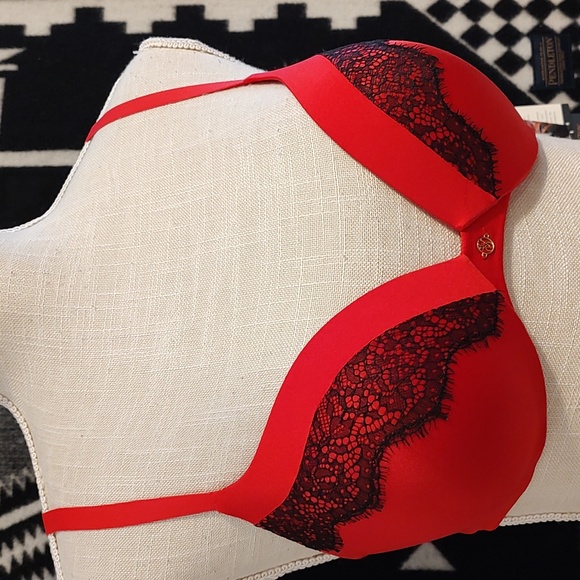 🥰EUC Victoria's Secret Very Sexy Push Up Underwire Bra, Hot Red, 32D - Picture 2 of 8
